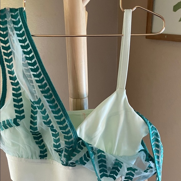 Free People Desert Renegade sports bra - Picture 6 of 8